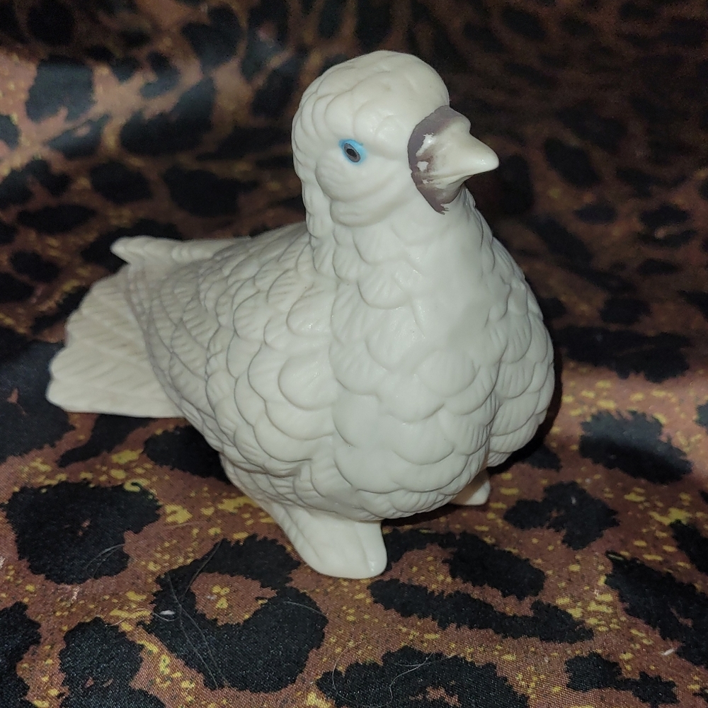 Vintage dove statue